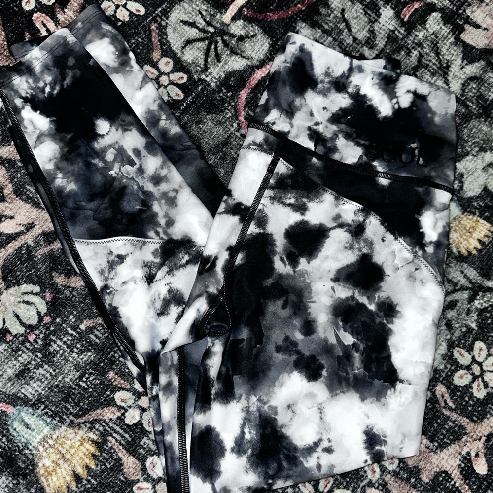 SoulCycle Black and White Tie-Dye Leggings